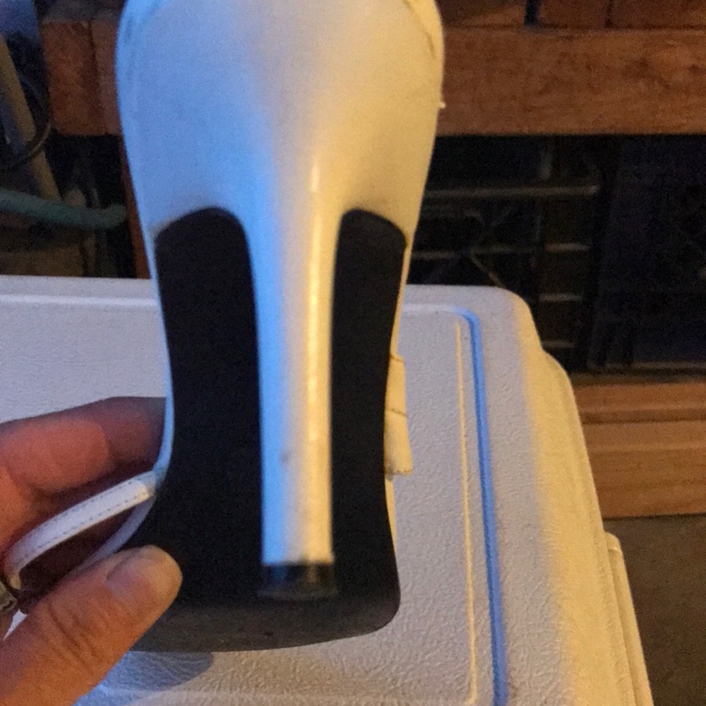 Sandals - Picture 3 of 3